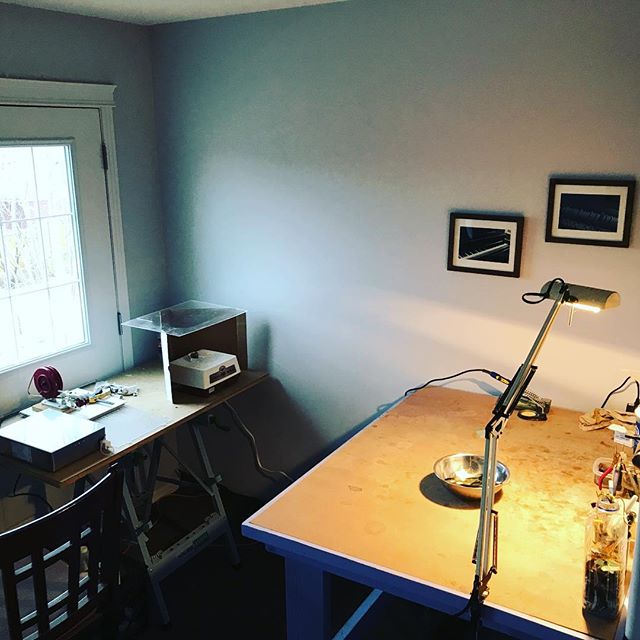 All moved back in (except for the glass). Time to make things!